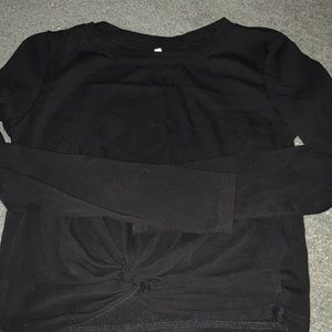 Long sleeve black crop top